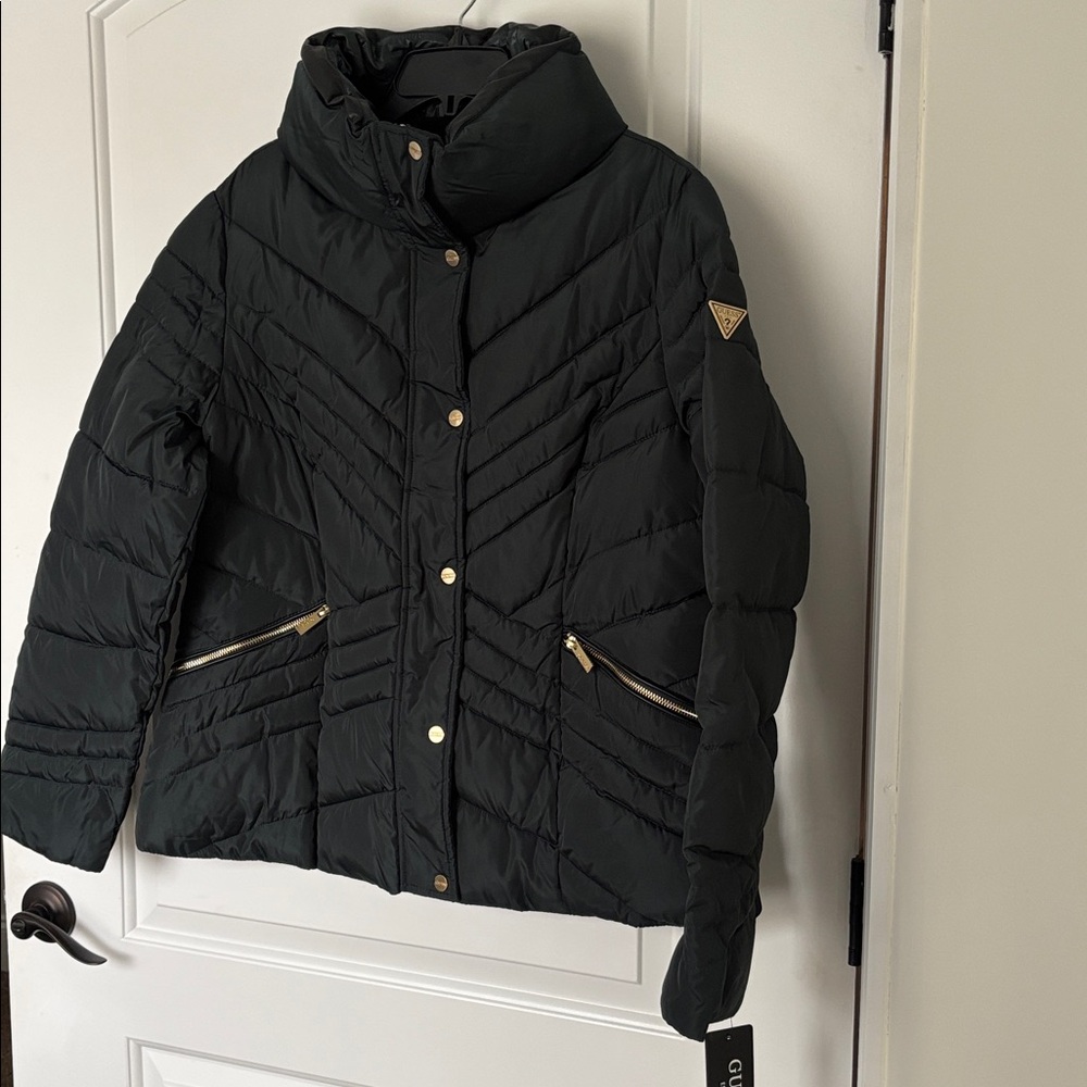 GUESS Women’s Midweight Puffer Jacket XL NWT Cold Weather Spruce Green Gold Zip